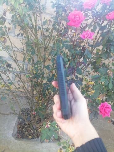 Salam telefon Land Rover Aftomobil zavoduna aid telefondur Rang Rover lalafo.az -da — 18 Salam telefon Land Rover Aftomobil zavoduna aid telefondur Rang Rover — 18