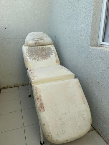 Tibbi kuşetka, kusetka, kushetka Krem rəngli, qatlanan masaj kreslosu lalafo.az -da Tibbi kuşetka, kusetka, kushetka Krem rəngli, qatlanan masaj kreslosu