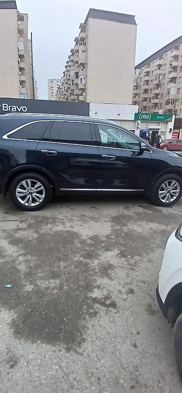 Kia Sorento – geniş və rahat ailə krossoveri - Kuzov: göy rəng - lalafo.az -da Kia Sorento – geniş və rahat ailə krossoveri - Kuzov: göy rəng -