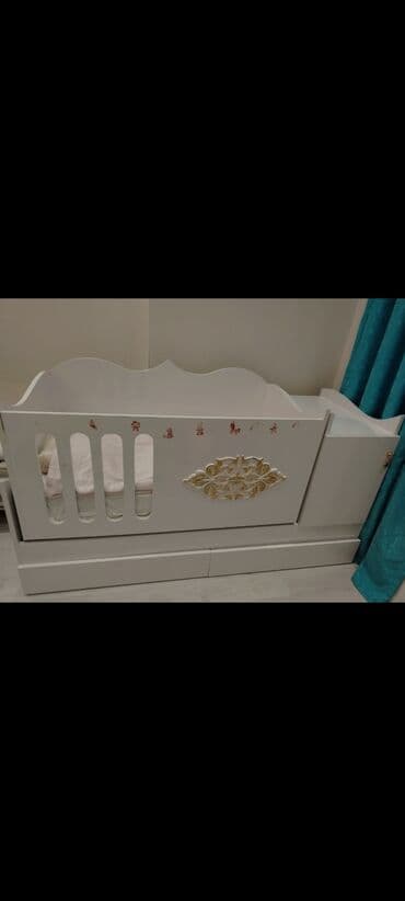 Oğlan və qız üçün, Dördbucaq, Beşik, Dəstsiz, Matras ilə, Yellənmə mexanizmsiz lalafo.az -da Oğlan və qız üçün, Dördbucaq, Beşik, Dəstsiz, Matras ilə, Yellənmə mexanizmsiz