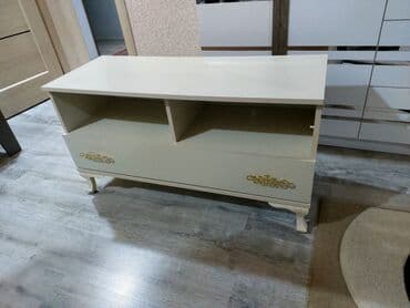 Tv altligi. yaxwi veziyyetdedir. ehtiyac olmadigi ucun satilir lalafo.az -da Tv altligi. yaxwi veziyyetdedir. ehtiyac olmadigi ucun satilir