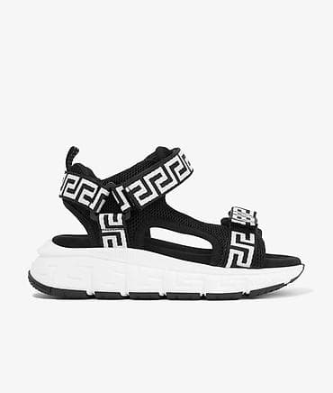 Versace usaq ayaqqabisi, ölçü 30 Orijinaldir. Tezedir, geyinilmeyib lalafo.az -da Versace usaq ayaqqabisi, ölçü 30 Orijinaldir. Tezedir, geyinilmeyib