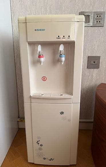 QUICKS su dispenseri – isti və soyuq su kranı ilə. Yaxsi veziyetde lalafo.az -da QUICKS su dispenseri – isti və soyuq su kranı ilə. Yaxsi veziyetde