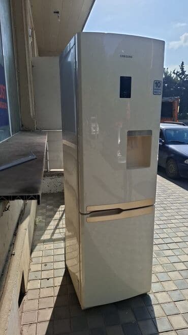 2 qapılı Samsung Soyuducu Satılır, rəng - Bej, Dispenserli lalafo.az -da 2 qapılı Samsung Soyuducu Satılır, rəng - Bej, Dispenserli