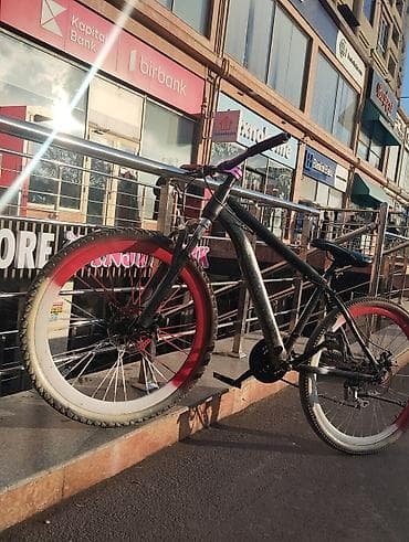 Şəhər və off-road üçün universal velosiped - Çərçivə: klassik lalafo.az -da — 1 Şəhər və off-road üçün universal velosiped - Çərçivə: klassik — 1