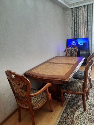 Qonaq otağı üçün, İşlənmiş, 8 stul lalafo.az -da Qonaq otağı üçün, İşlənmiş, 8 stul