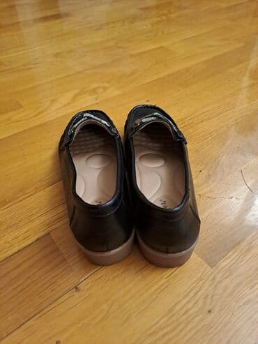 Qadın loaferləri – qara - Klasik loafer dizaynı, ön hissədə metal lalafo.az -da Qadın loaferləri – qara - Klasik loafer dizaynı, ön hissədə metal