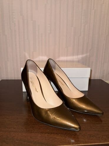 Osvaldo Rossiden alinib 200 manata. Originaldir. Hech bir qusuru lalafo.az -da Osvaldo Rossiden alinib 200 manata. Originaldir. Hech bir qusuru