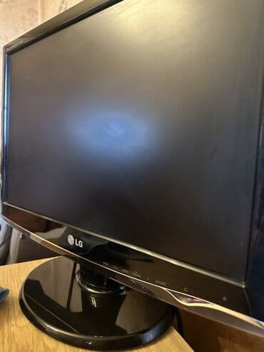 LG Flatron LCD monitor Monitor: - Brend/seriya: LG Flatron - Korpus lalafo.az -da LG Flatron LCD monitor Monitor: - Brend/seriya: LG Flatron - Korpus