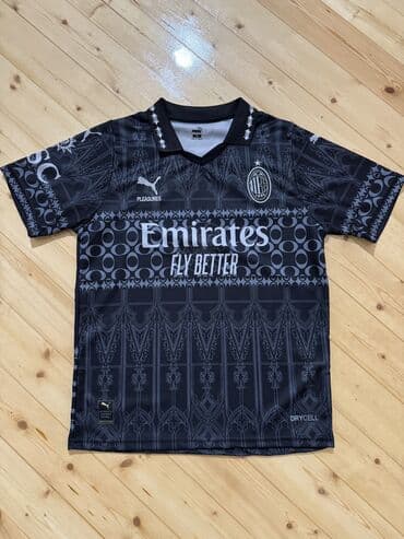 AC Milan Xüsusi Dizayn Forma – Limited Edition (M ölçü) Təsviri: AC lalafo.az -da AC Milan Xüsusi Dizayn Forma – Limited Edition (M ölçü) Təsviri: AC