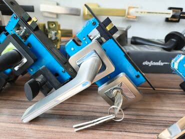 Дверные рамы: Qapı tutacağı və qıfıl mexanizmi dəsti - Komplekt: 1 cüt tutacaq at lalafo.az — 1 Дверные рамы: Qapı tutacağı və qıfıl mexanizmi dəsti - Komplekt: 1 cüt tutacaq — 1