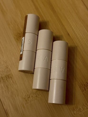 Dodaq boyası lalafo.az -da Dodaq boyası