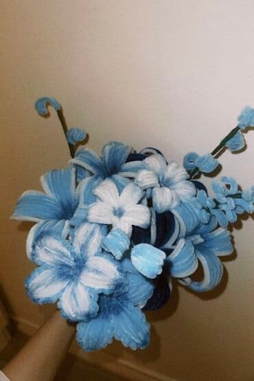 Mavi-çəhrayı tonlarda əl işi dekorativ buket - Material: yumşaq lalafo.az -da Mavi-çəhrayı tonlarda əl işi dekorativ buket - Material: yumşaq