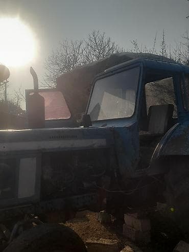 Mavi rəngli tək kabinəli təkərli traktor Texniki xüsusiyyətlər və lalafo.az -da — 4 Mavi rəngli tək kabinəli təkərli traktor Texniki xüsusiyyətlər və — 4