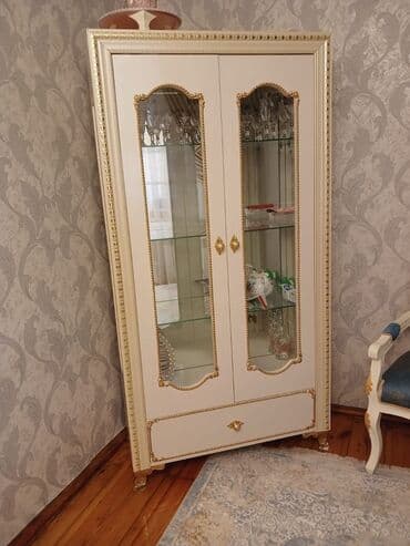Şüşəli dolab vitrini lalafo.az -da Şüşəli dolab vitrini