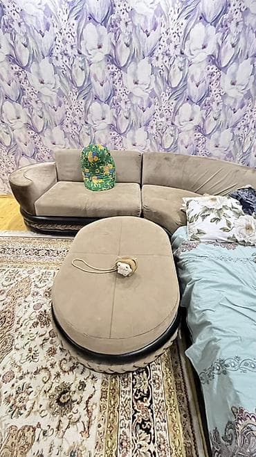 Künc divan və puf - Forma: L-şəkilli künc divan, radiuslu künclər; lalafo.az -da — 1 Künc divan və puf - Forma: L-şəkilli künc divan, radiuslu künclər; — 1