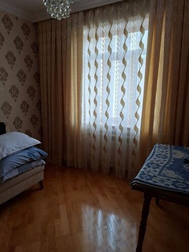 ремонт мебели: Təsviri: Klassik üslubda tam təmirli mənzil interyeri - Geniş dəhliz at lalafo.az — 8 ремонт мебели: Təsviri: Klassik üslubda tam təmirli mənzil interyeri - Geniş dəhliz — 8