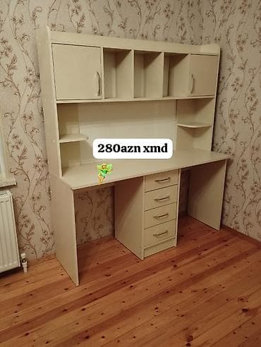 İki iş sahəsi olan funksional yazı/kompüter masası. Xüsusiyyətlər: - lalafo.az -da İki iş sahəsi olan funksional yazı/kompüter masası. Xüsusiyyətlər: -