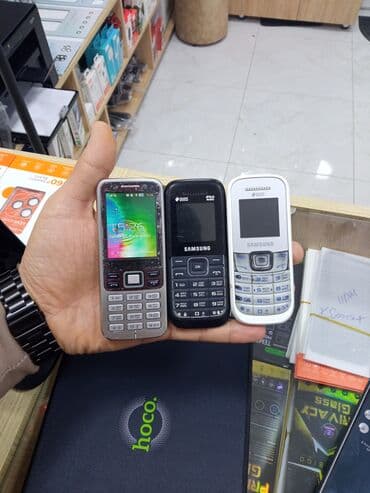 Samsung B130, rəng - Qara, Düyməli, İki sim kartlı lalafo.az -da Samsung B130, rəng - Qara, Düyməli, İki sim kartlı