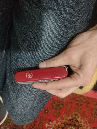 Şpatellər: Orijinal İsveçrə istehsalı Victorinox bıçağı Model: [məsələn, Spartan lalafo.az -da — 3 Şpatellər: Orijinal İsveçrə istehsalı Victorinox bıçağı Model: [məsələn, Spartan — 3