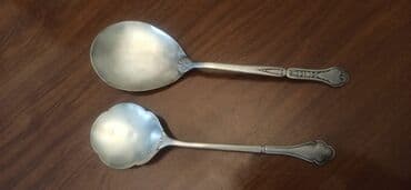 Qədimi melxior aş qaşığı. 2ədəd. Biri böyük, o biri biraz xırda lalafo.az -da Qədimi melxior aş qaşığı. 2ədəd. Biri böyük, o biri biraz xırda