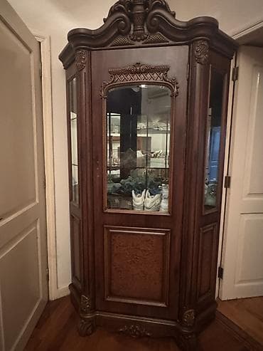 Şüşəli dolab vitrini lalafo.az -da Şüşəli dolab vitrini