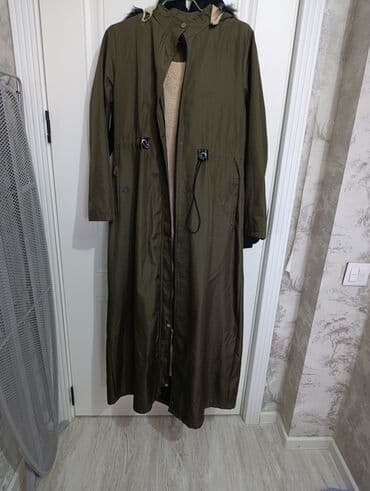 Plaş satilir super veziyyetdedir . 1 defe geyilib. boyuk oldugu ucun lalafo.az -da Plaş satilir super veziyyetdedir . 1 defe geyilib. boyuk oldugu ucun