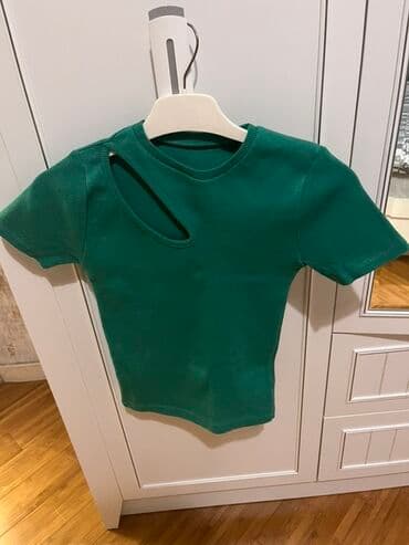 Qadın və unisex üst geyimləri dəsti - Yaşıl və qara rəngdə qısaqol lalafo.az -da Qadın və unisex üst geyimləri dəsti - Yaşıl və qara rəngdə qısaqol