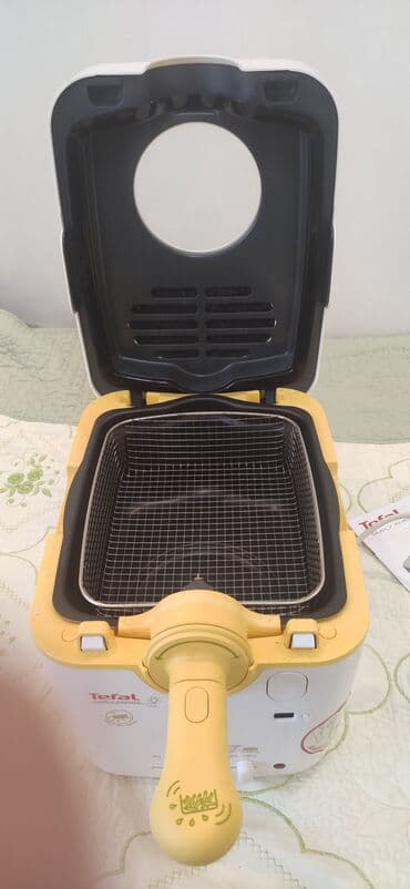 Tefal fi̇rmasi̇ni̇ni̇ frutur bi̇si̇rən ci̇hazi̇. İci̇ndə toyuq lalafo.az -da Tefal fi̇rmasi̇ni̇ni̇ frutur bi̇si̇rən ci̇hazi̇. İci̇ndə toyuq