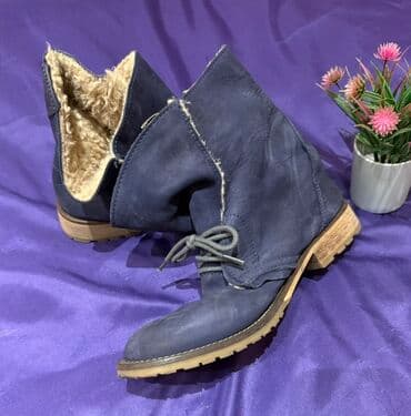 Qışlıq kişilər üçün bağcıqlı dəri çəkmələr - Rəng: tünd göy (navy) - lalafo.az -da Qışlıq kişilər üçün bağcıqlı dəri çəkmələr - Rəng: tünd göy (navy) -