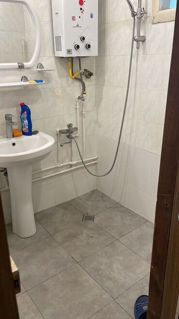 Otel və hostellər: Yasamal r. Insaatcilar metrosuna yaxin 3 otagli ev kiraye verilir lalafo.az -da — 24 Otel və hostellər: Yasamal r. Insaatcilar metrosuna yaxin 3 otagli ev kiraye verilir — 24