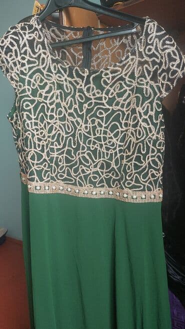 Zərif ziyafət donu - Rəng: tünd yaşıl ətək hissəsi, qara tor üzərində lalafo.az -da Zərif ziyafət donu - Rəng: tünd yaşıl ətək hissəsi, qara tor üzərində