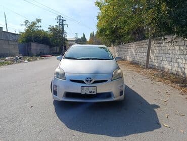 Toyota Prius, 3-cü nəsil, gümüşü rəng. - Kuzov: liftback, aerodinamik lalafo.az -da Toyota Prius, 3-cü nəsil, gümüşü rəng. - Kuzov: liftback, aerodinamik