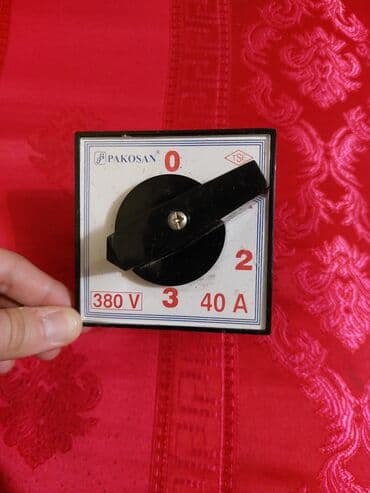 Pakosan voltmetr 380 volt.40A təzədir istifadə edilməyib.Bəzən zəng lalafo.az -da Pakosan voltmetr 380 volt.40A təzədir istifadə edilməyib.Bəzən zəng