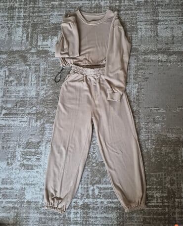 Bej rəngli iki hissəli dəst – sweatşört və şalvar
- Rəng: açıq bej lalafo.az -da Bej rəngli iki hissəli dəst – sweatşört və şalvar
- Rəng: açıq bej