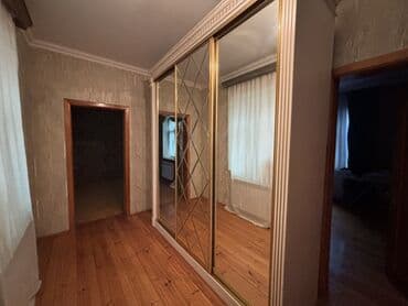 Kupe, 3 qapılı Düz dolab, Qarderob, paltar dolabı lalafo.az -da Kupe, 3 qapılı Düz dolab, Qarderob, paltar dolabı