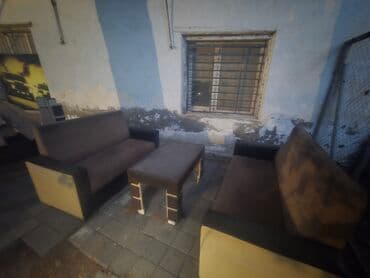 Skameykalar ilə, Dördbucaq masa, 4 nəfər lalafo.az -da Skameykalar ilə, Dördbucaq masa, 4 nəfər