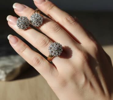 Dəstə daxildir: Kulon, Sarı qızıl, 585 Əyar, 96 g lalafo.az -da Dəstə daxildir: Kulon, Sarı qızıl, 585 Əyar, 96 g