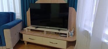 İşlənmiş, Düz TV altlığı, Polkalı, Taxtalı lalafo.az -da İşlənmiş, Düz TV altlığı, Polkalı, Taxtalı