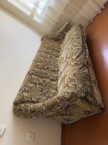 Künc divan, İşlənmiş, Açılan, Bazalı, Vеlur parça, Çatdırılma yoxdur lalafo.az -da Künc divan, İşlənmiş, Açılan, Bazalı, Vеlur parça, Çatdırılma yoxdur