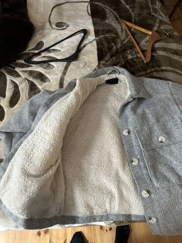 Qışlıq üst geyimlər dəsti Zara palto 50 azn Boz balonka 30 azn Xaki lalafo.az -da Qışlıq üst geyimlər dəsti Zara palto 50 azn Boz balonka 30 azn Xaki