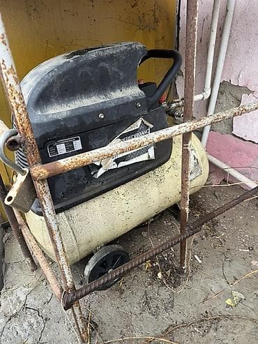 Kompresor – 8 atmasfer 50 litrlik işlək vəziyyətdə təmirdə olmuyub lalafo.az -da Kompresor – 8 atmasfer 50 litrlik işlək vəziyyətdə təmirdə olmuyub