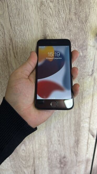 IPhone 7, 32 GB, Qara, Barmaq izi lalafo.az -da IPhone 7, 32 GB, Qara, Barmaq izi