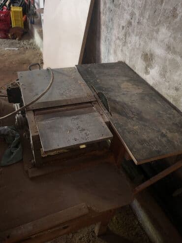 Qayçılar: Ağac emalı üçün stolüstü dairəvi mişar (disk mişar) Təsvir: - Metal lalafo.az -da — 1 Qayçılar: Ağac emalı üçün stolüstü dairəvi mişar (disk mişar) Təsvir: - Metal — 1