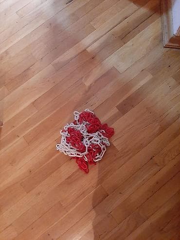 Qırmızı-ağ plastik təhlükəsizlik zənciri - Material: yüngül və möhkəm at lalafo.az Qırmızı-ağ plastik təhlükəsizlik zənciri - Material: yüngül və möhkəm