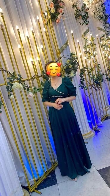 Tünd yaşıl rəngdə zərif ziyafət/gecə donu 1 dəfə geyinilib, yeni lalafo.az -da Tünd yaşıl rəngdə zərif ziyafət/gecə donu 1 dəfə geyinilib, yeni