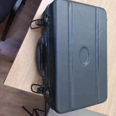 Klarnet b fransa aleti öyrənmək üçün əla aletdi heçbir prablemi yoxdur lalafo.az -da Klarnet b fransa aleti öyrənmək üçün əla aletdi heçbir prablemi yoxdur