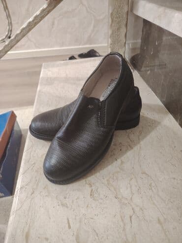 Ortopedik ayaqqabı 1defe toya geyinilib 32 razmerdi lalafo.az -da Ortopedik ayaqqabı 1defe toya geyinilib 32 razmerdi