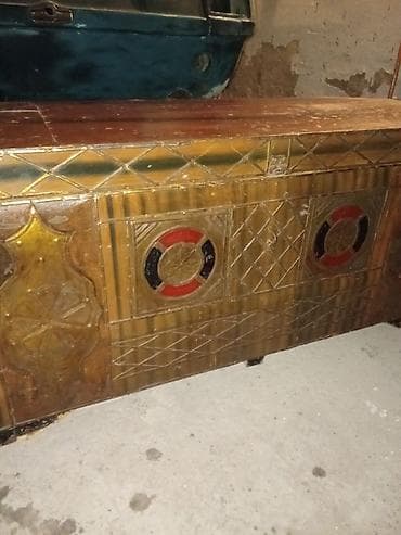 Köhnə üslubda taxta sandıq/çemodan tipli sandıq. Xüsusiyyətlər: - lalafo.az -da Köhnə üslubda taxta sandıq/çemodan tipli sandıq. Xüsusiyyətlər: -