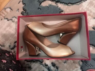 Təzə qalıb super rahat ayaqqabıdı 15m cəmi lalafo.az -da Təzə qalıb super rahat ayaqqabıdı 15m cəmi